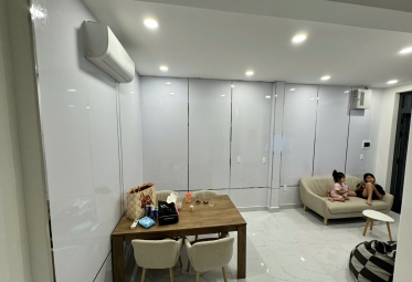CÔNG TRÌNH ỐP TƯỜNG PVC GIẢ ĐÁ QUẬN 2