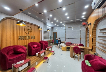 DECOR FULL TIỆM NAIL HÓC MÔN
